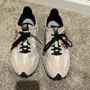 New Balance Leopard 327 size 9 women’s